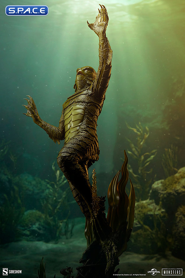 Creature from the Black Lagoon Premium Format Figure (Universal Monsters)