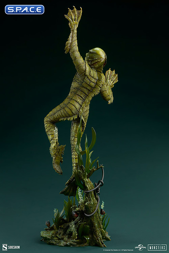 Creature from the Black Lagoon Premium Format Figure (Universal Monsters)