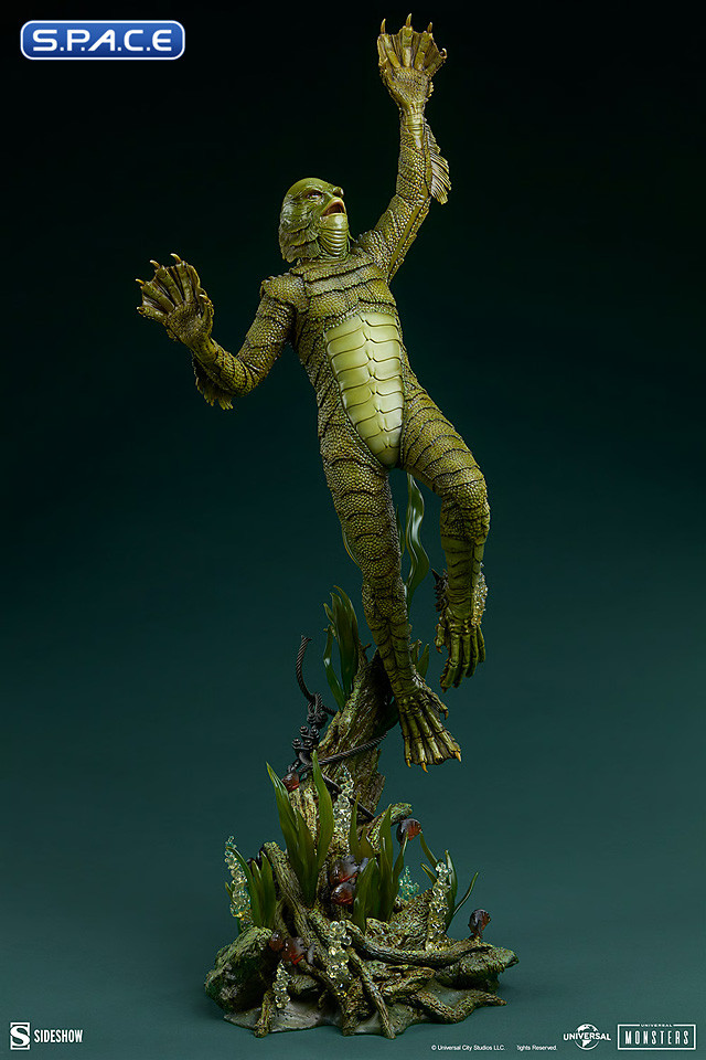 Creature from the Black Lagoon Premium Format Figure (Universal Monsters)