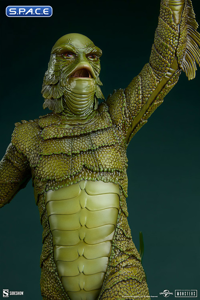 Creature from the Black Lagoon Premium Format Figure (Universal Monsters)