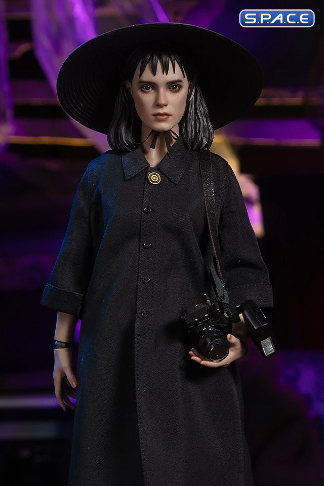 1/6 Scale Lydia Deetz (Beetlejuice)