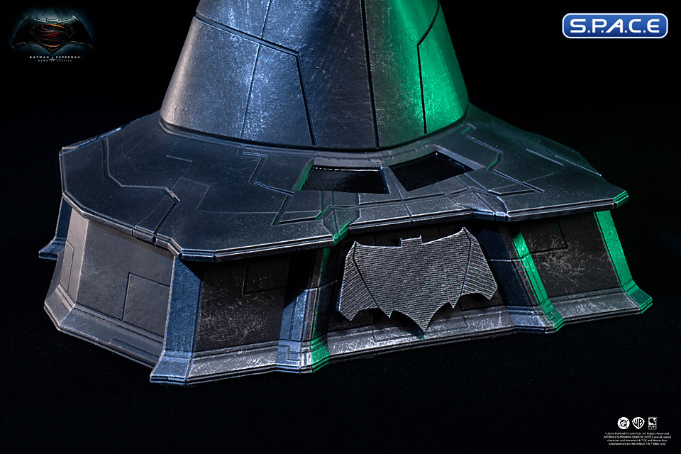 1:1 Armored Batman Helmet Life-Size Replica (Batman v Superman: Dawn of Justice)