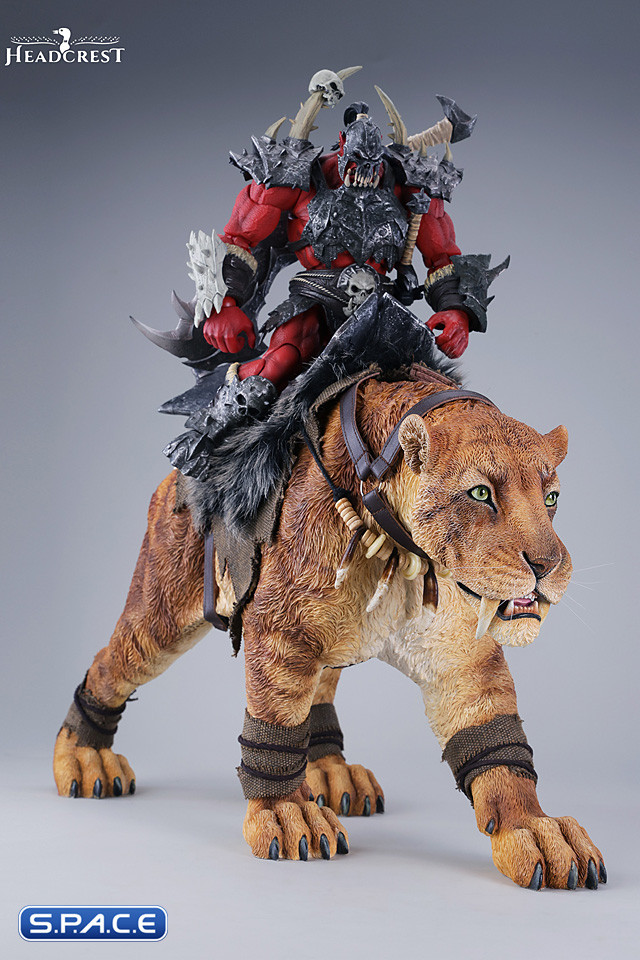 Saber-Toothed Tiger Statue