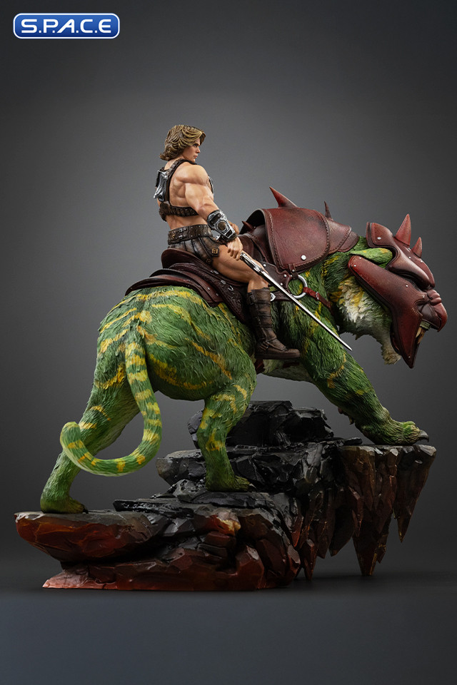 1/10 Scale He-Man and Battle Cat Art Scale Statue (Masters of the Universe)