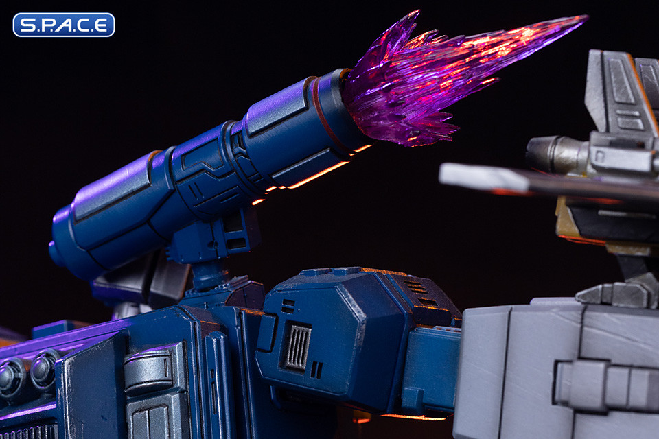 1/20 Scale Soundwave Demi Art Scale Statue (Transformers)