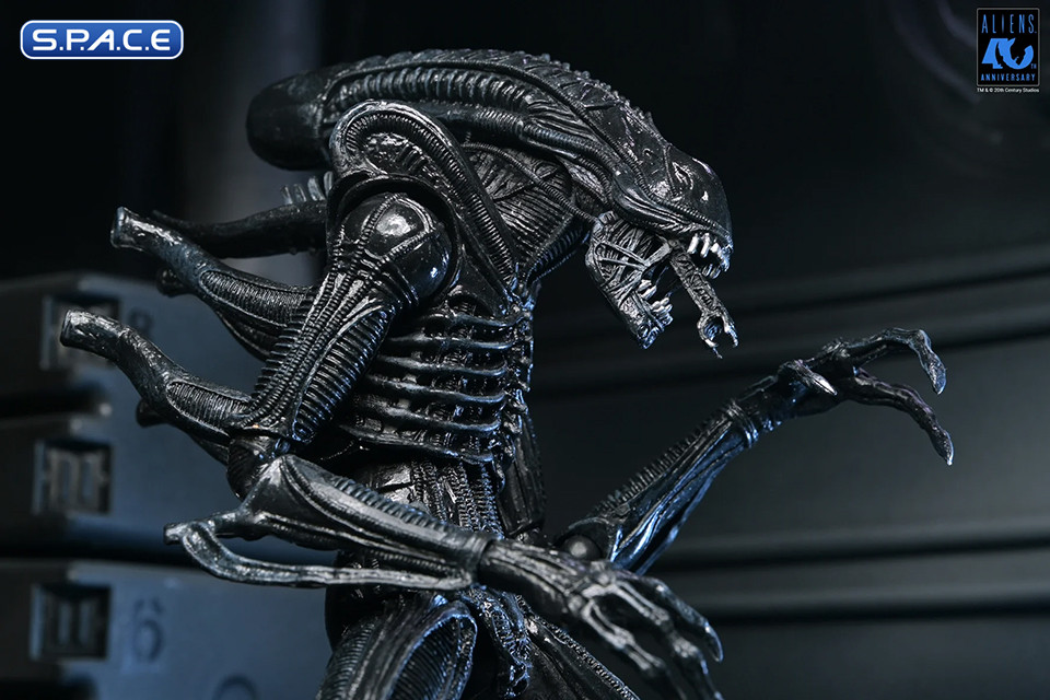 Ultimate Xenomorph Warrior - 40th Anniversary Version (Aliens)