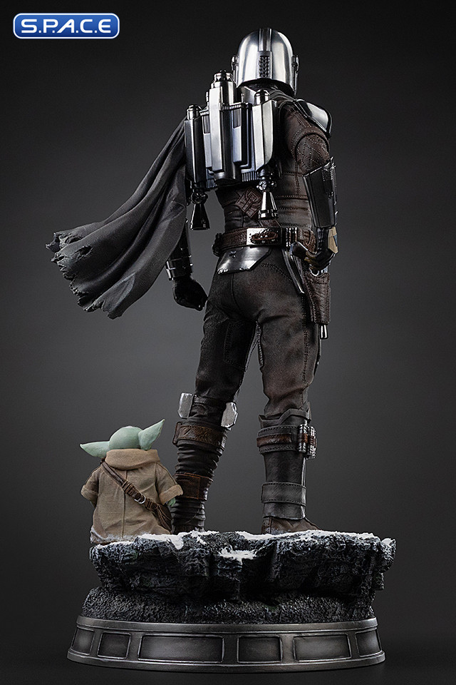 1/4 Scale The Mandalorian and Grogu Legacy Replica Statue (Star Wars: The Mandalorian and Grogu)