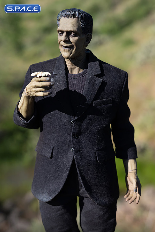 1/6 Scale Frankensteins Monster - Deluxe Version (Universal Monsters)