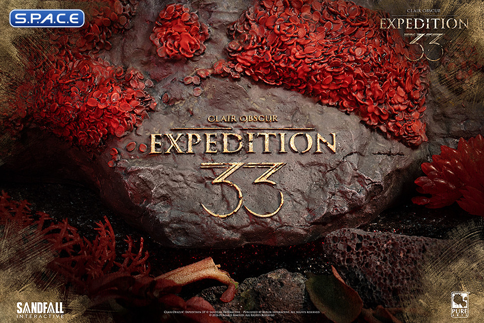 1:1 Arm of Gustave Life-Size Replica (Clair Obscur: Expedition 33)