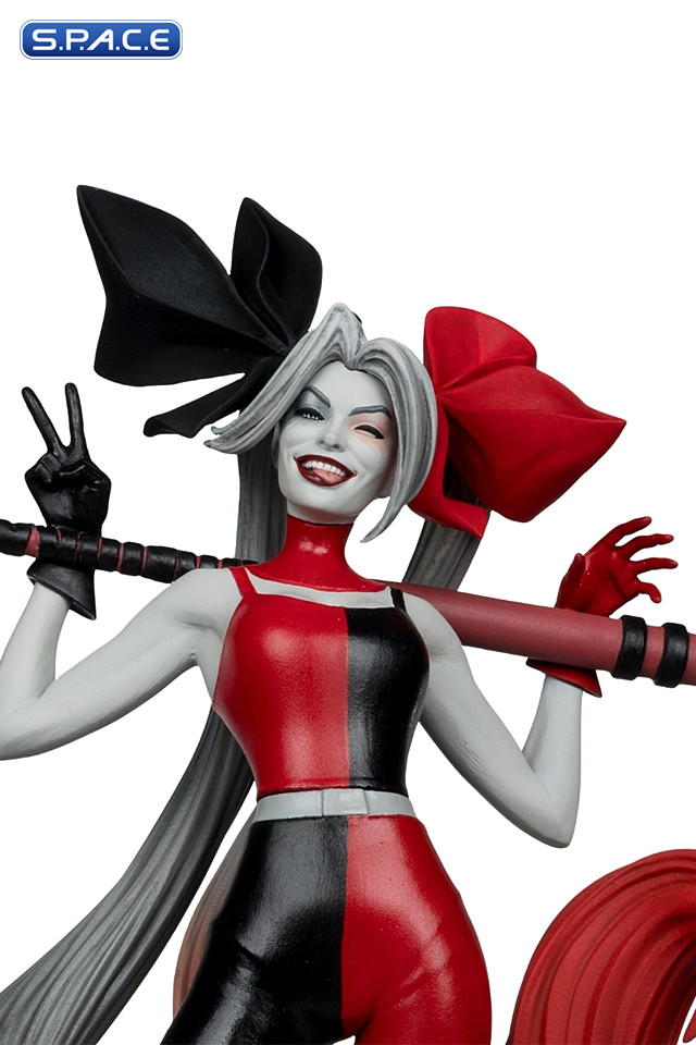 Harley Quinn red, white & black Statue by Alex Garner (DC Comics)