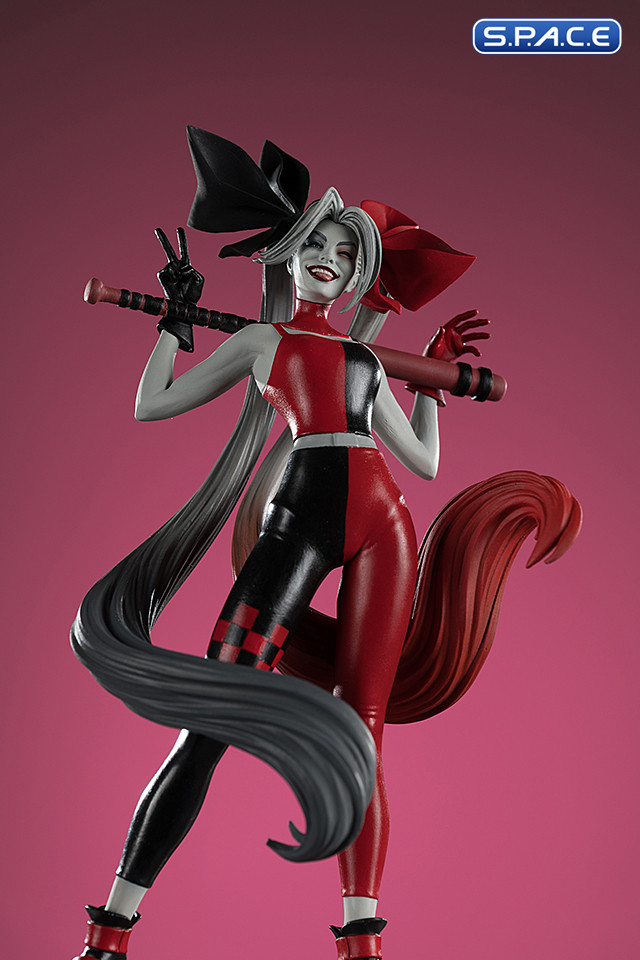 Harley Quinn red, white & black Statue by Alex Garner (DC Comics)