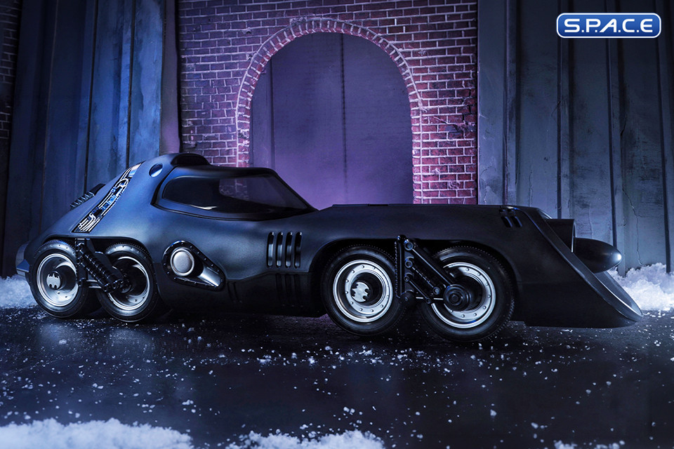 Batmissile from Batman Returns (DC Multiverse)