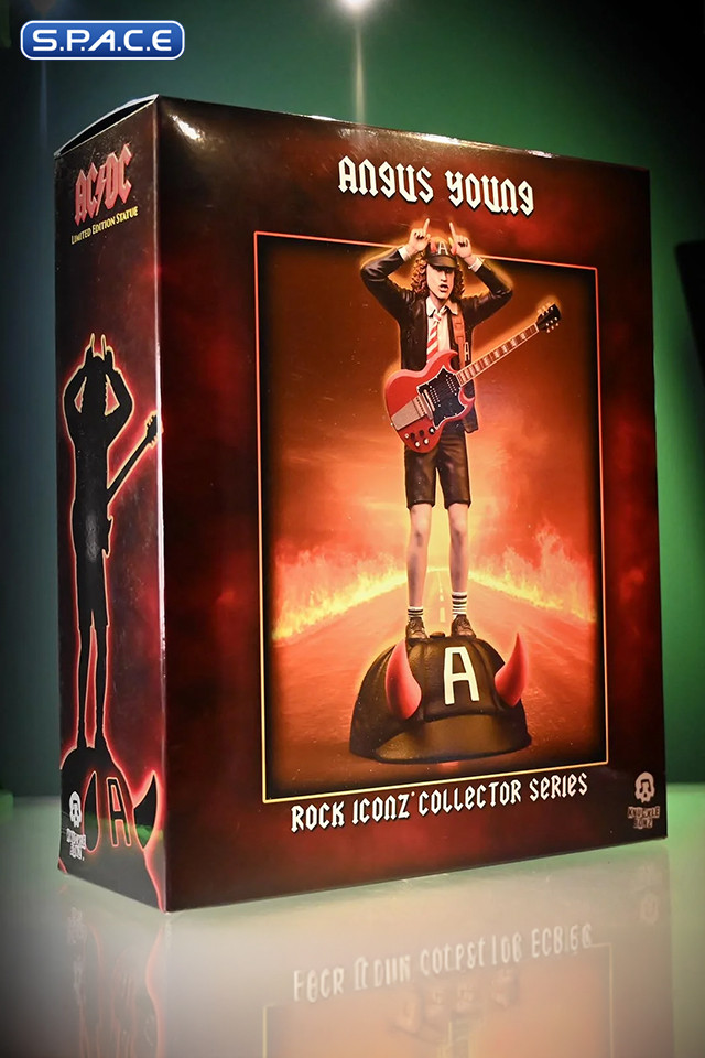 Angus Young Rock Iconz Statue - Version 4 (AC/DC)