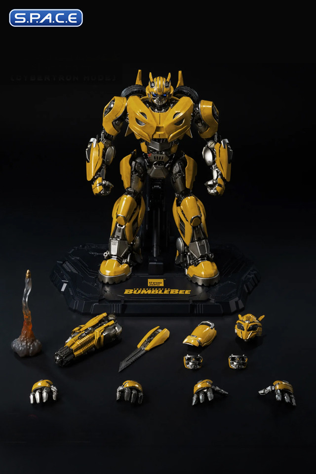 Bumblebee - Cybertron Mode DLX Scale Collectible Figure (Transformers: Bumblebee)