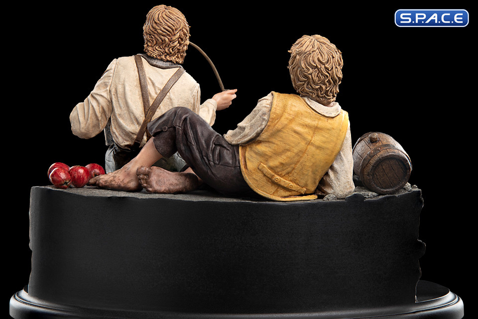 Merry and Pippin Mini-Statue (Lord of the Rings)