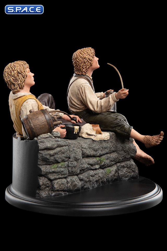 Merry and Pippin Mini-Statue (Lord of the Rings)