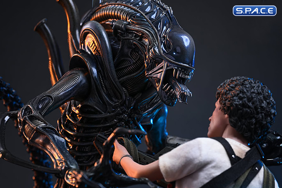 1/6 Scale Alien Warrior Movie Masterpiece MMS898 (Aliens)