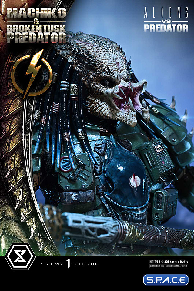 1/4 Scale Machiko & Broken Tusk Predator Ultimate Premium Masterline Statue (Alien vs. Predator)