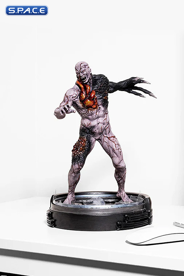 Tyrant T-002 Statue (Resident Evil)