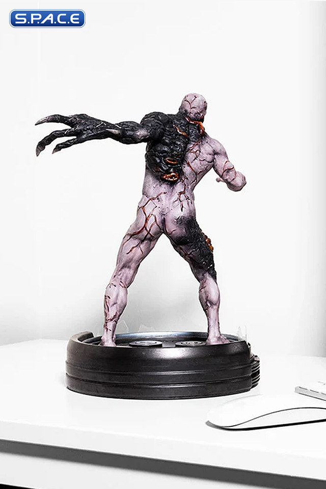 Tyrant T-002 Statue (Resident Evil)
