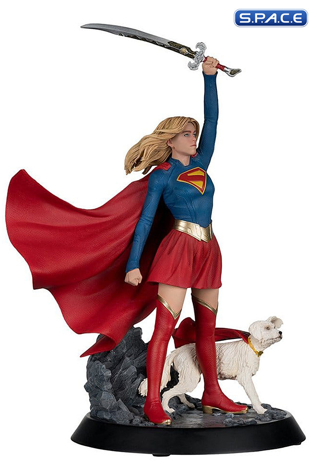 Supergirl Statue (Supergirl)