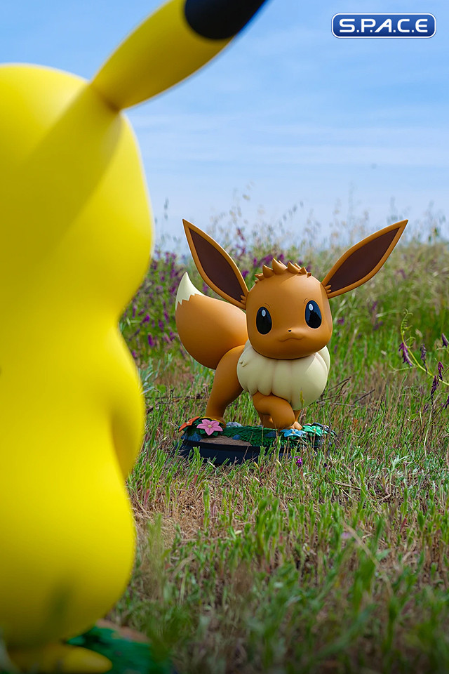 1:1 Evoli Life-Size Statue (Pokemon)
