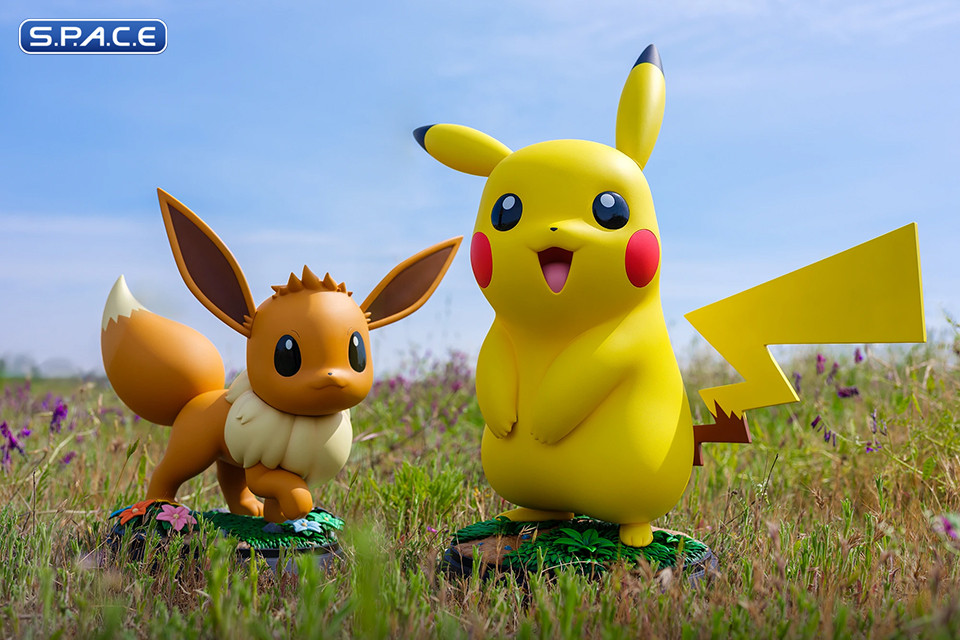 1:1 Evoli Life-Size Statue (Pokemon)