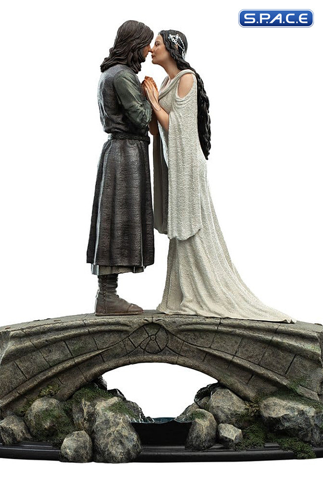 Aragorn and Arwen Mini-Statue (Lord of the Rings)