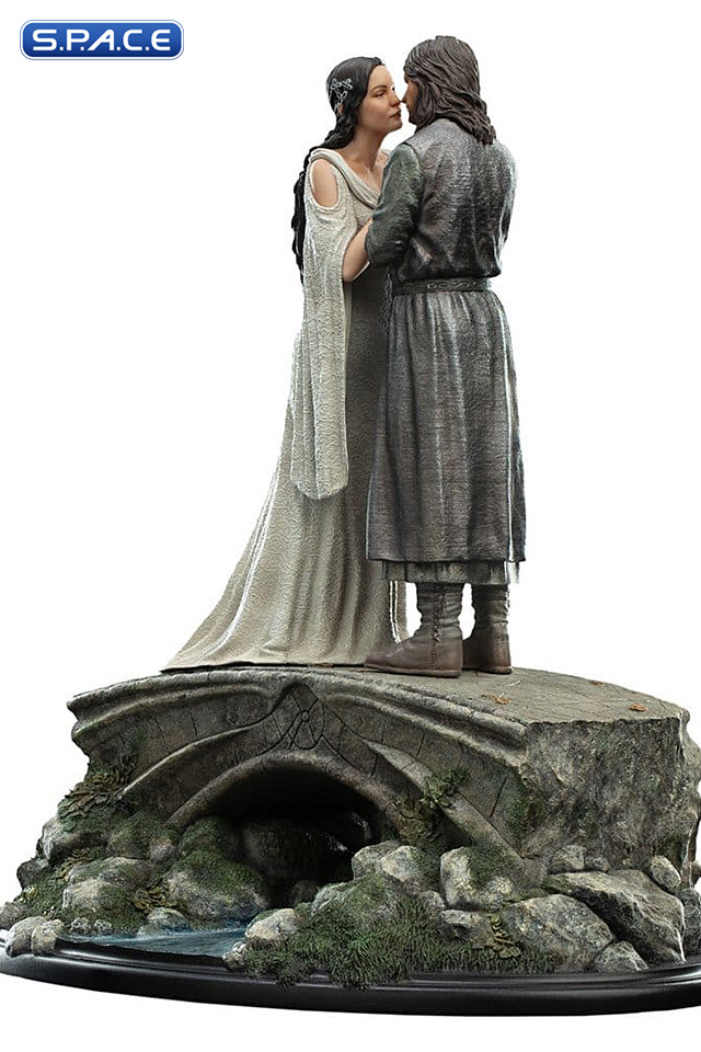 Aragorn and Arwen Mini-Statue (Lord of the Rings)
