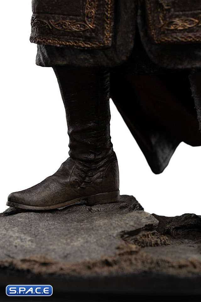 King Theoden Statue (Lord of the Rings)