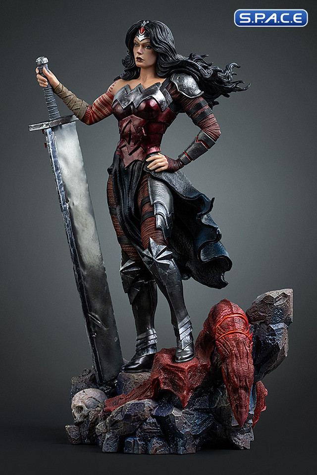 1/10 Scale Wonder Woman Absolute Art Scale Statue (DC Comics)