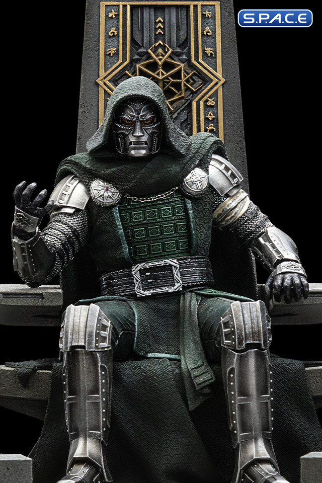 1/10 Scale Doctor Doom on Throne Deluxe Art Scale Statue (Avengers: Doomsday)