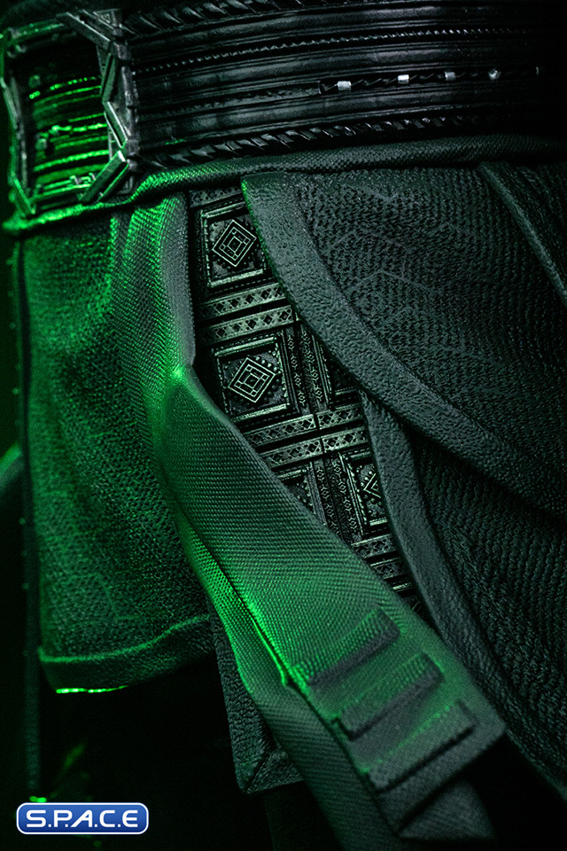 1/4 Scale Doctor Doom Legacy Replica Statue (Avengers: Doomsday)