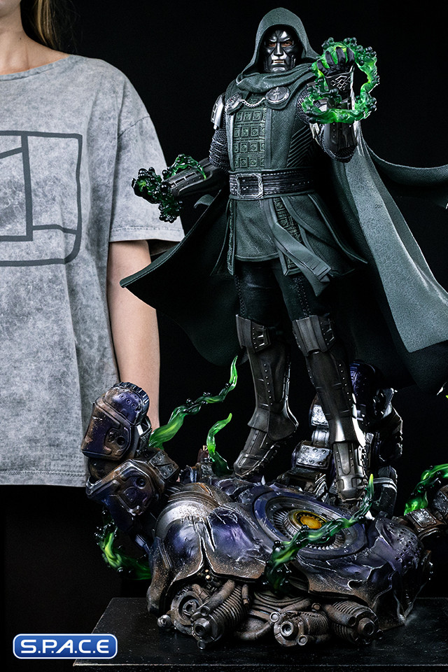 1/4 Scale Doctor Doom Legacy Replica Statue (Avengers: Doomsday)