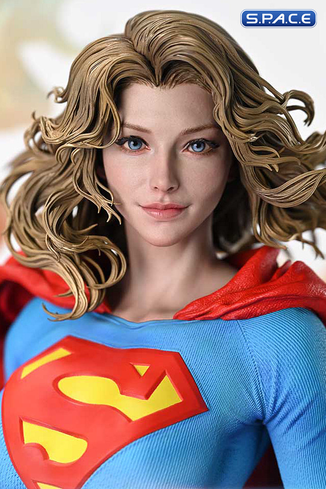 1/4 Scale Supergirl �Woman of Tomorrow� Real Elite Masterline Statue - Bonus Version (DC Comics)