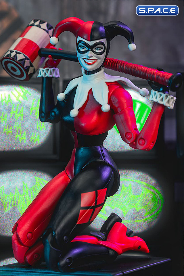 Harley Quinn from DC Classic Gold Label Collection (DC Multiverse)
