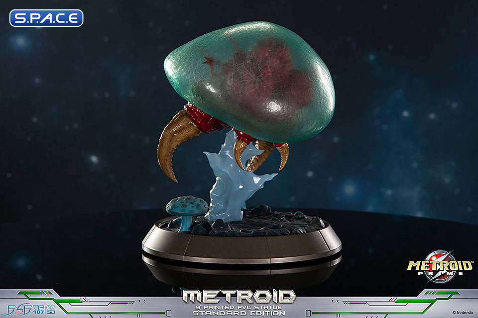 Metroid PVC Statue - Glow in the Dark Version (Metroid Prime)