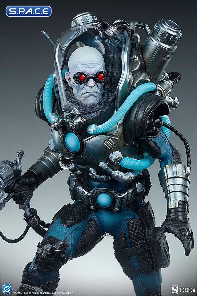 Mr. Freeze Premium Format Figure (DC Comics)
