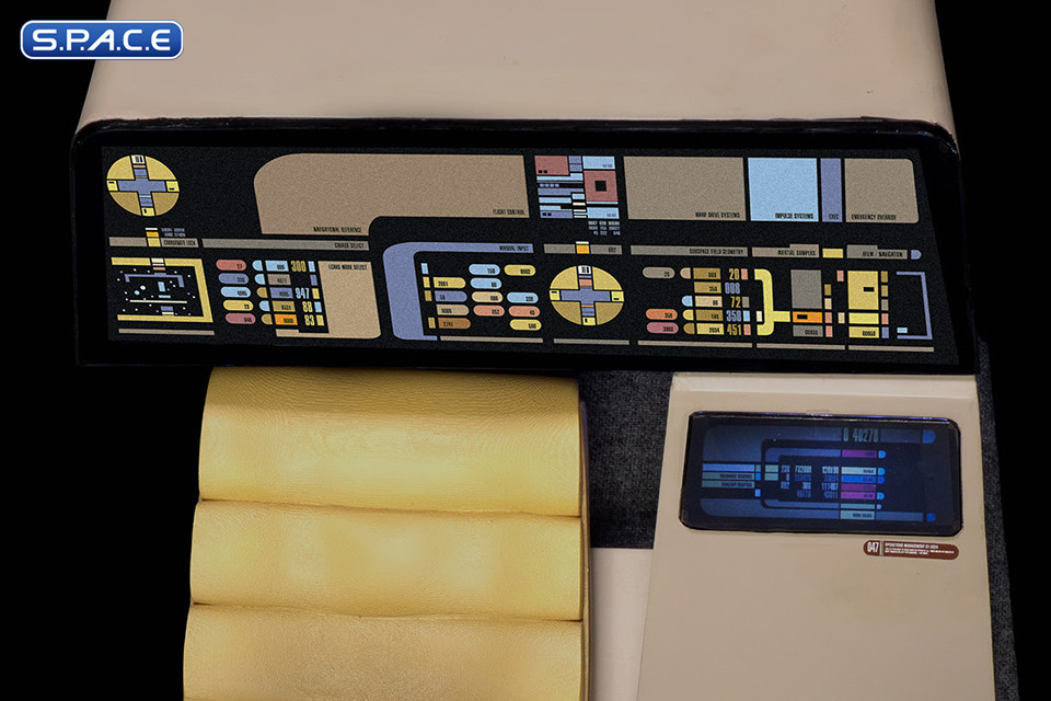 1/6 Scale Enterprise-D CONN Bridge Console (Star Trek: The Next Generation)