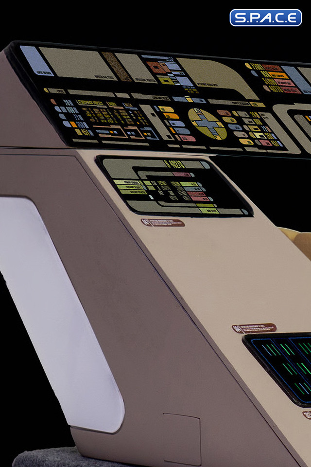 1/6 Scale Enterprise-D Operations Bridge Console (Star Trek: The Next Generation)