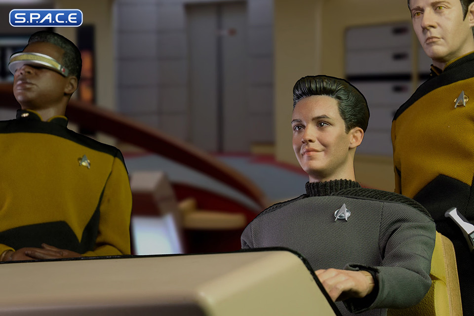 1/6 Scale Enterprise-D Operations Bridge Console (Star Trek: The Next Generation)