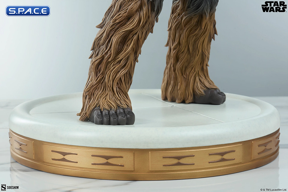 Chewbacca and C-3PO Premium Format Figure (Star Wars)