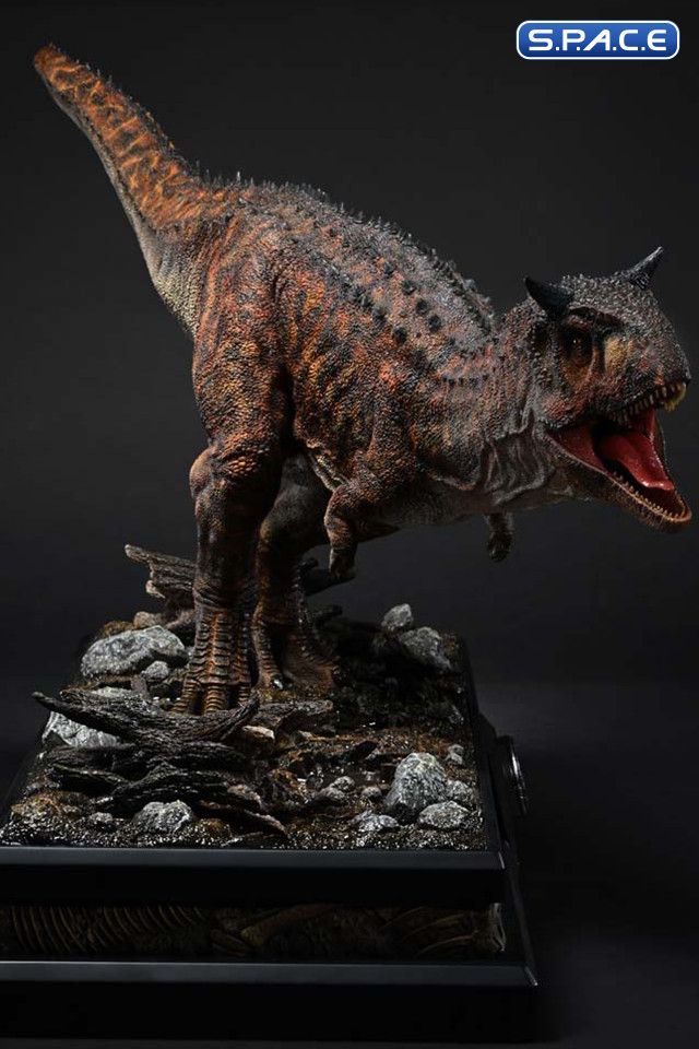 1/15 Scale Carnotaurus Legacy Museum Collection Statue (Jurassic World: Fallen Kingdom)