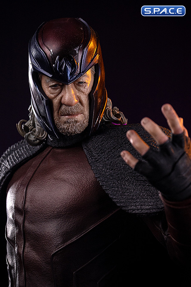 1/4 Scale Magneto Legacy Replica Statue (Avengers: Doomsday)