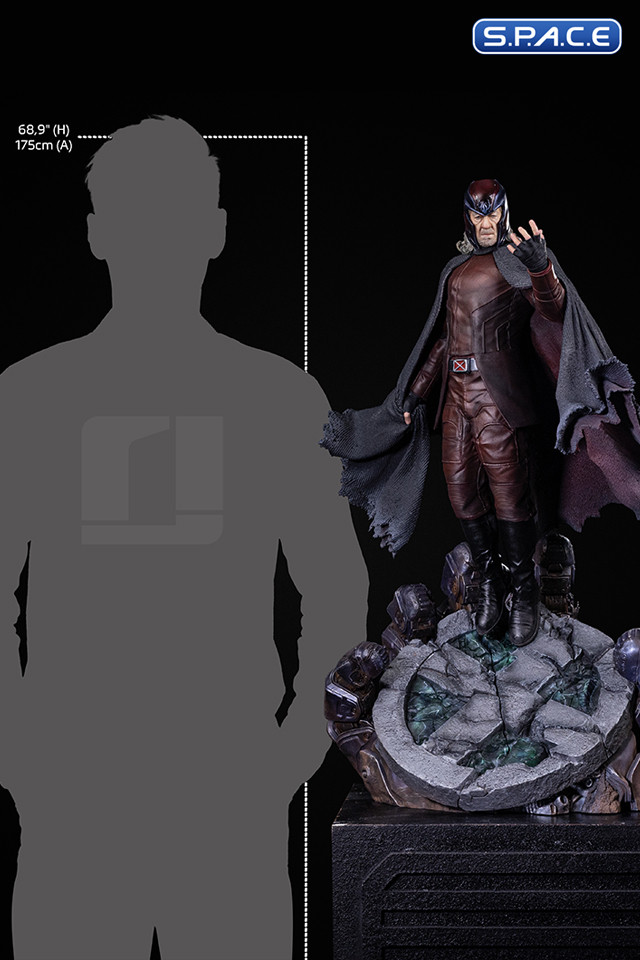 1/4 Scale Magneto Legacy Replica Statue (Avengers: Doomsday)