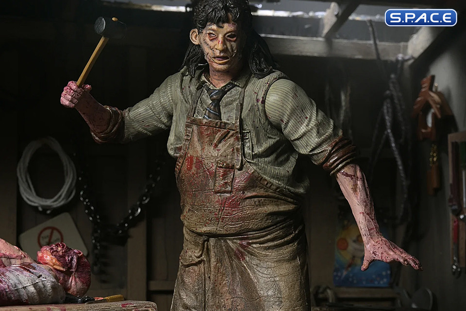 Slaughterhouse Boxed Set (The Texas Chainsaw Massacre: The Beginning)