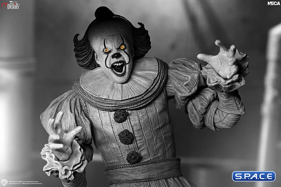 Ultimate Black & White Pennywise (It: Welcome to Derry)