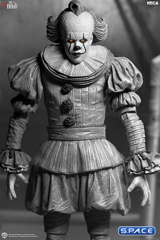 Ultimate Black & White Pennywise (It: Welcome to Derry)
