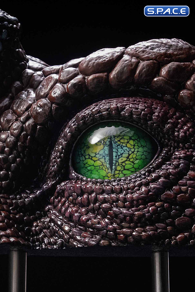 1:1 Spinosaurus Eye Life-Size Replica (Jurassic Park III)