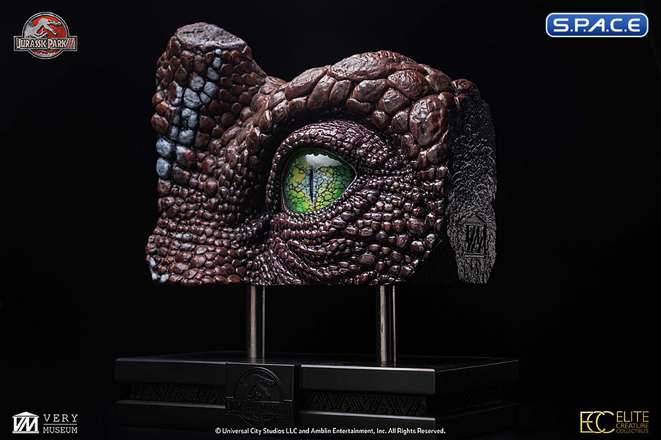 1:1 Spinosaurus Eye Life-Size Replica (Jurassic Park III)